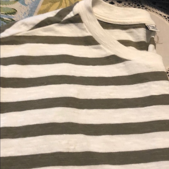 Used top by uniqlo size M - Picture 2 of 8